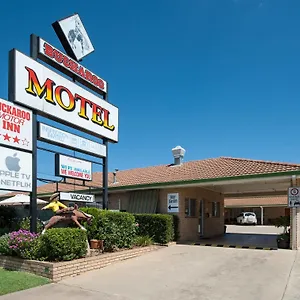 Motel Buckaroo Motor, Warwick